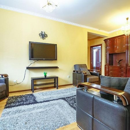 Two Bedroom Apartment On Syganak Street 64-1 Akmola Esterno foto